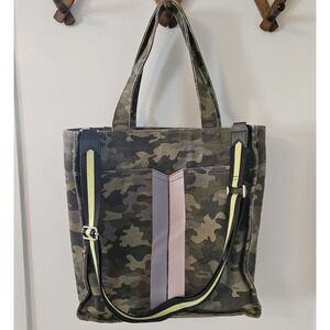 Stella & Dot Camouflage Tote Bag